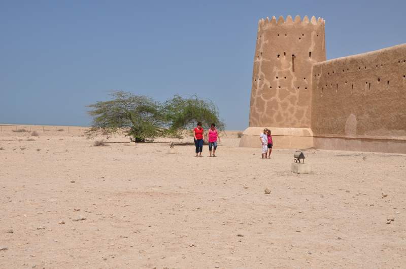 Udflugt til et gammelt fort paa nordspidsen af Qatar